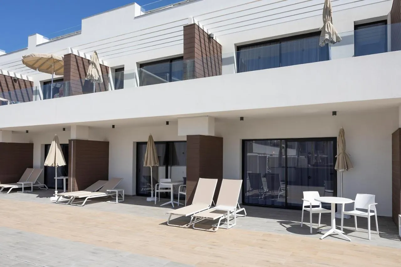 Esmeralda Cotillo Homes By Livvo 0*,  スペイン