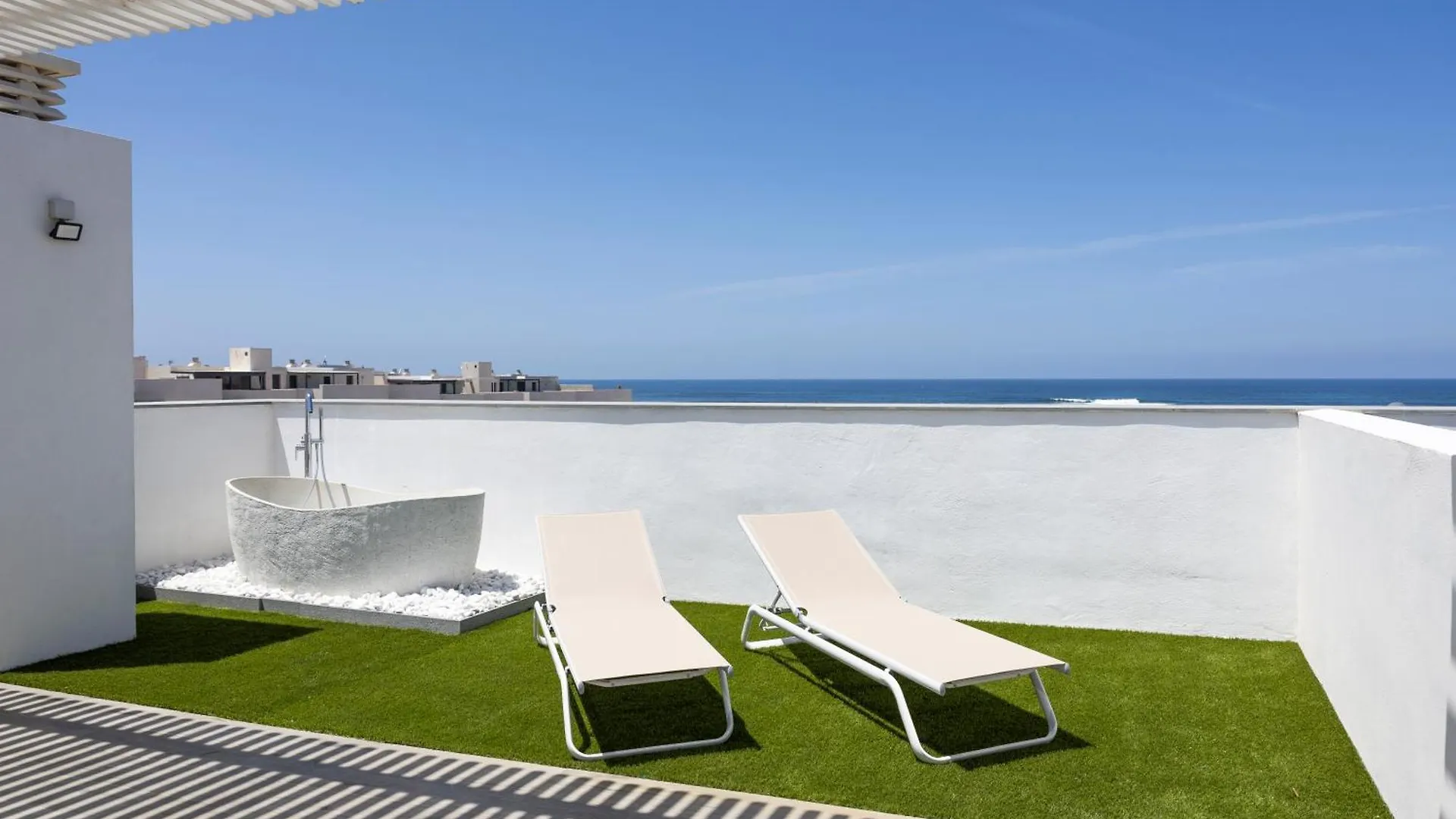 Esmeralda Cotillo Homes By Livvo Apartment